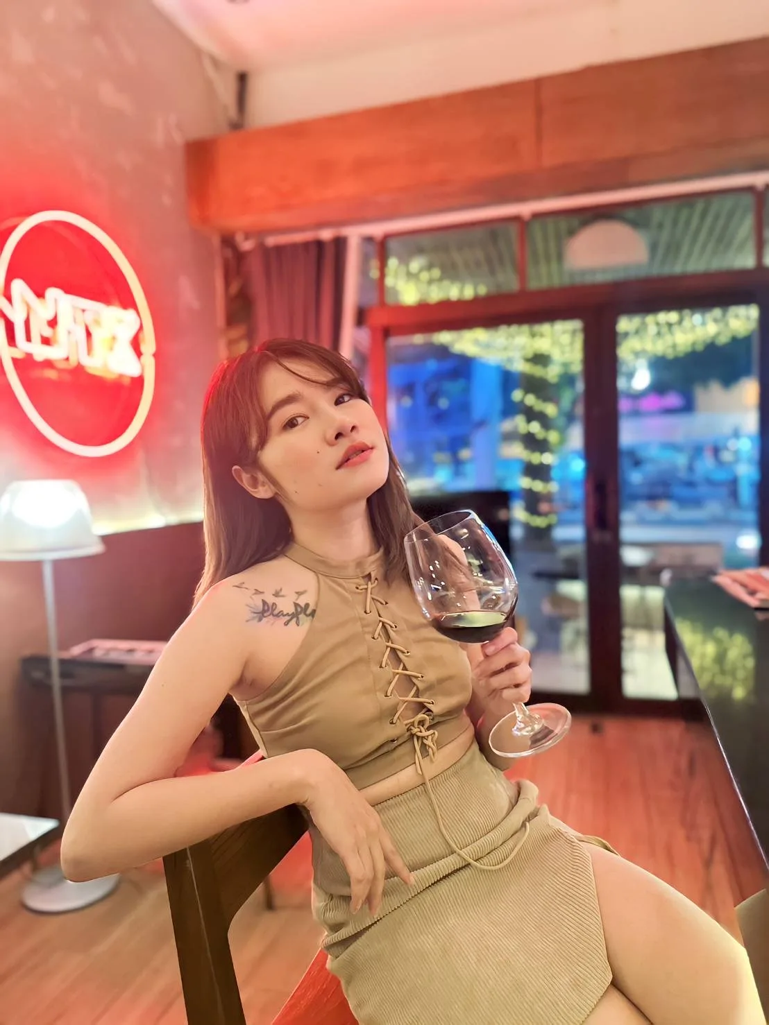 พลอย#123 ผู้หญิง ภาพที่ 2 กรุงเทพมหานคร